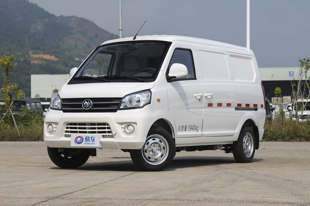 > 车型图库 >  福汽启腾 福汽启腾新能源 启腾m70ev  外观88张 内饰89